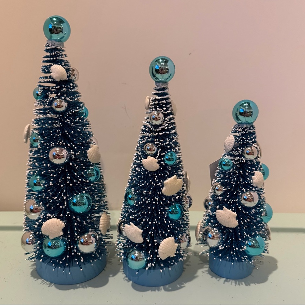 Pretty Blue, Silver, and Seashells Holiday Trees- Set of 3- NIB - Picture 3 of 7
